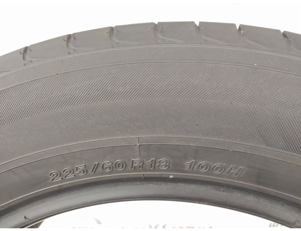 225/60 R18 YOKOHAMA BLUEARTH E51 4mm