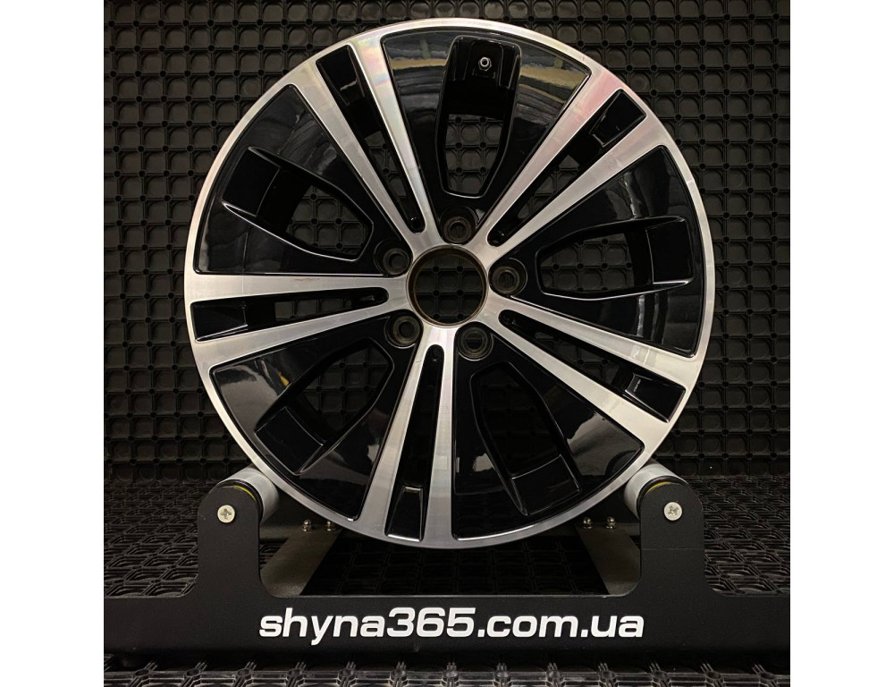 ДИСКИ БУ MERCEDES A2134015100 R17 7.5J PCD 5X112 ET40 DIA66.6 BKF