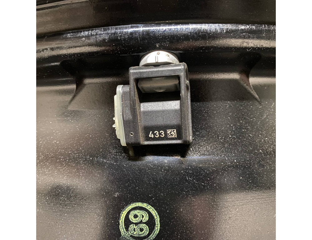 ДИСКИ БУ MERCEDES A2134015100 R17 7.5J PCD 5X112 ET40 DIA66.6 BKF