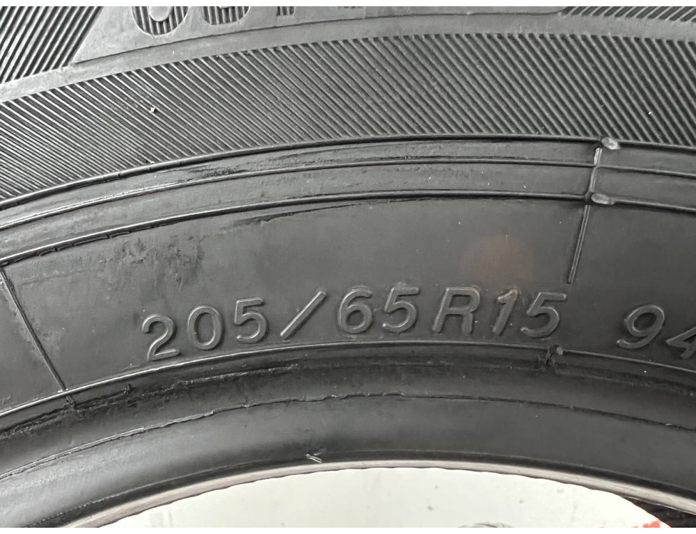 205/65 R15 YOKOHAMA ICE GUARD IG50 PLUS 8mm