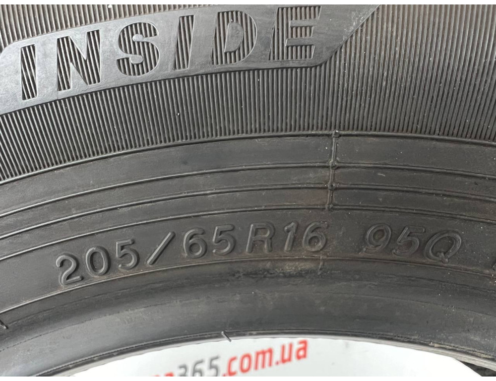 205/65 R16 YOKOHAMA ICE GUARD IG50 PLUS 8mm