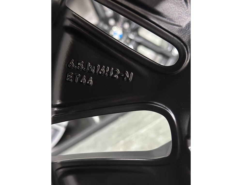 ДИСКИ ДЕМО MERCEDES A1774010000 R16 6.5J PCD 5X112 ET44 DIA66.6 SBMF