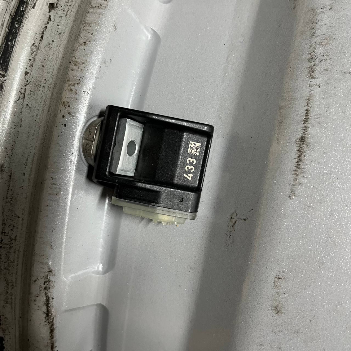 ДИСКИ БУ MERCEDES A2134011000 R17 7.5J PCD 5X112 ET40 DIA66.6 S