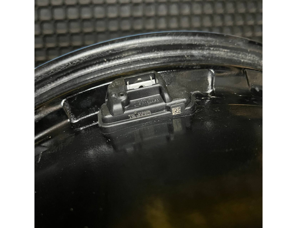 ДИСКИ БУ MERCEDES A2934011300 R19 7.5J PCD 5X112 ET32 DIA66.6 BBGT