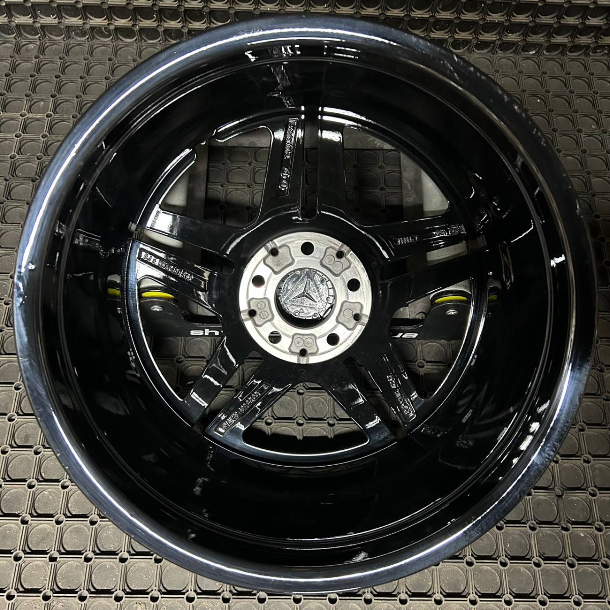 ДИСКИ ДЕМО* MERCEDES AMG A1184010200 R18 8J PCD 5X112 ET49 DIA66.6 BKF