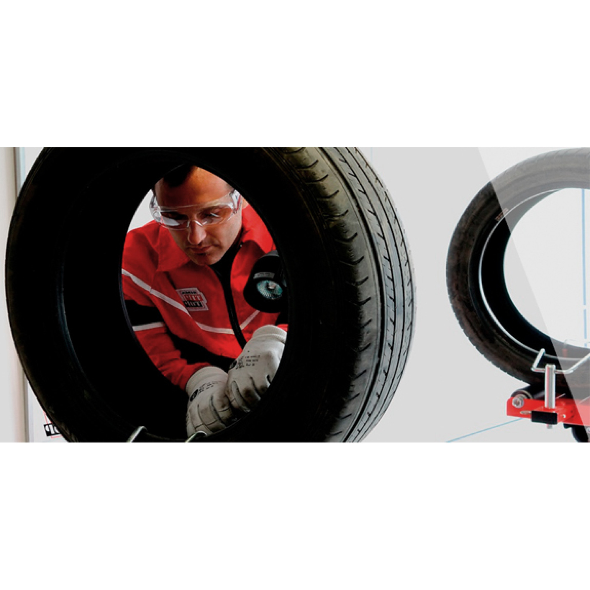 Ремонт шин: які проблеми можна вирішити самостійно, а що неодмінно слід довіряти професіоналам