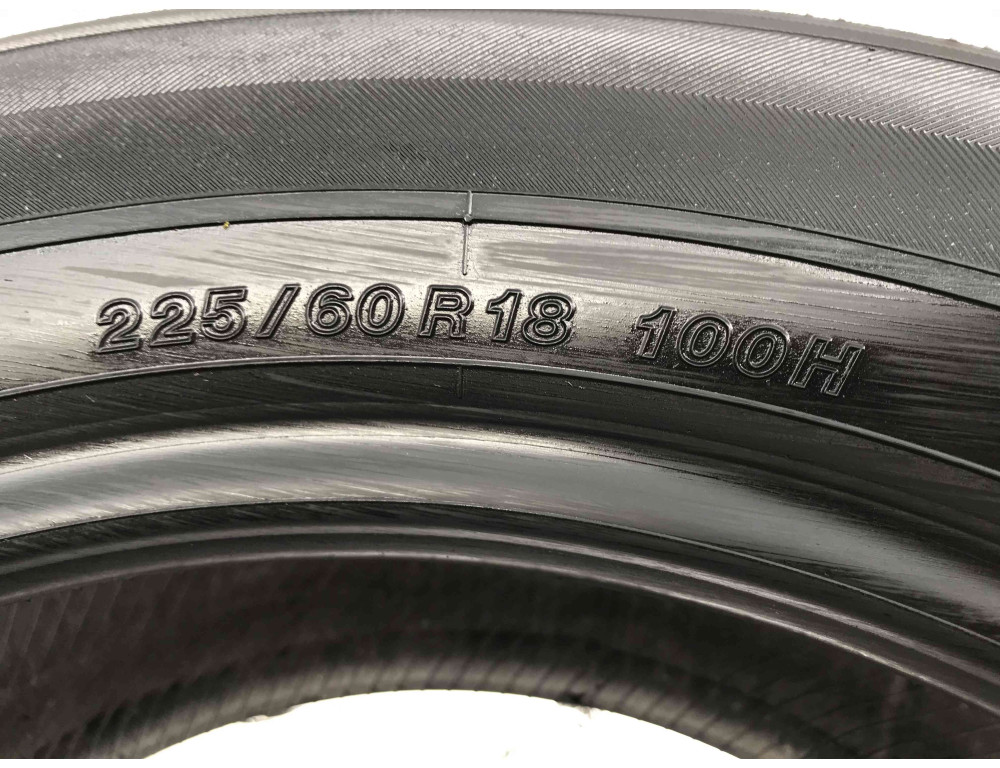 225/60 R18 YOKOHAMA BLUEARTH E51 6mm