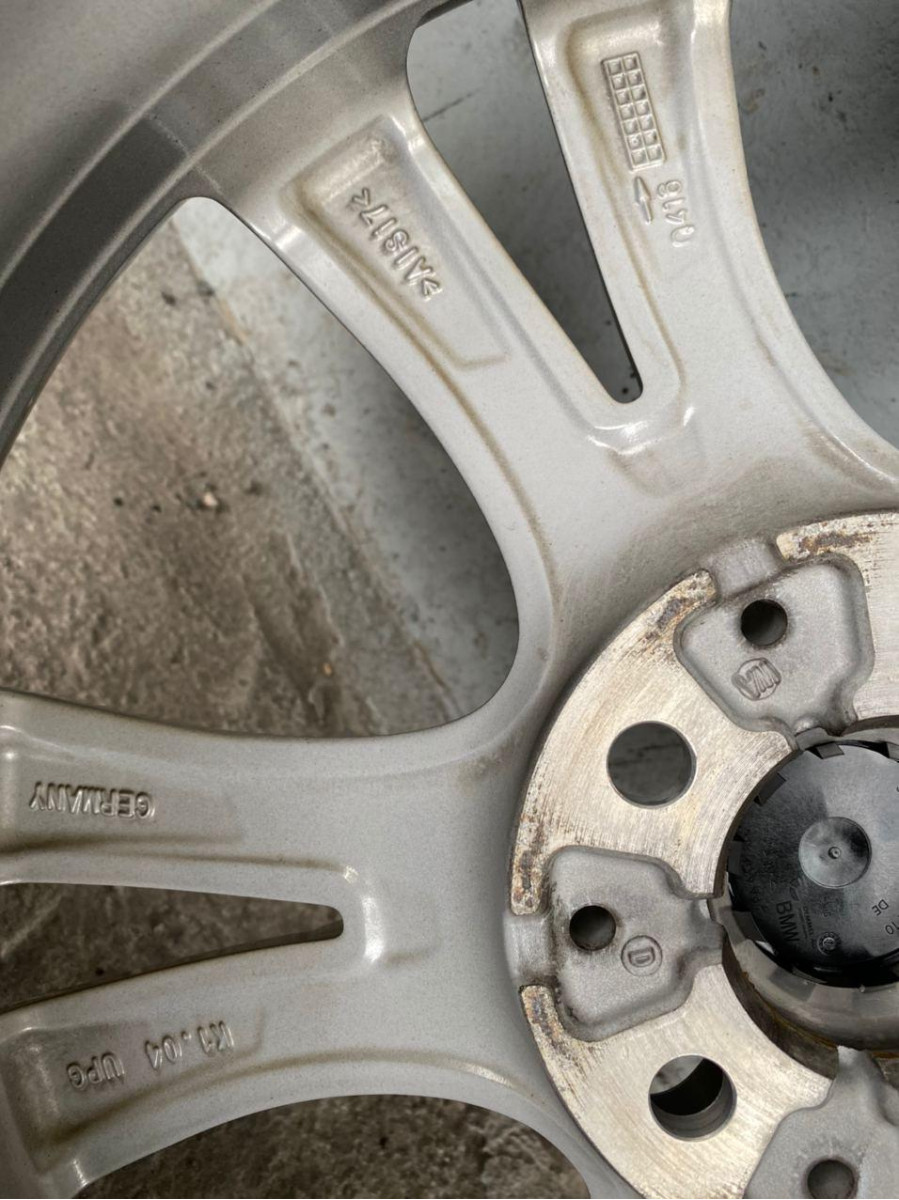ДИСКИ БУ BMW 6855093 R18 8J PCD 5X112 ET57 DIA66.6 GMF