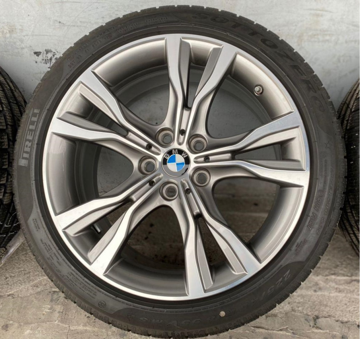 ДИСКИ БУ BMW 6855093 R18 8J PCD 5X112 ET57 DIA66.6 GMF