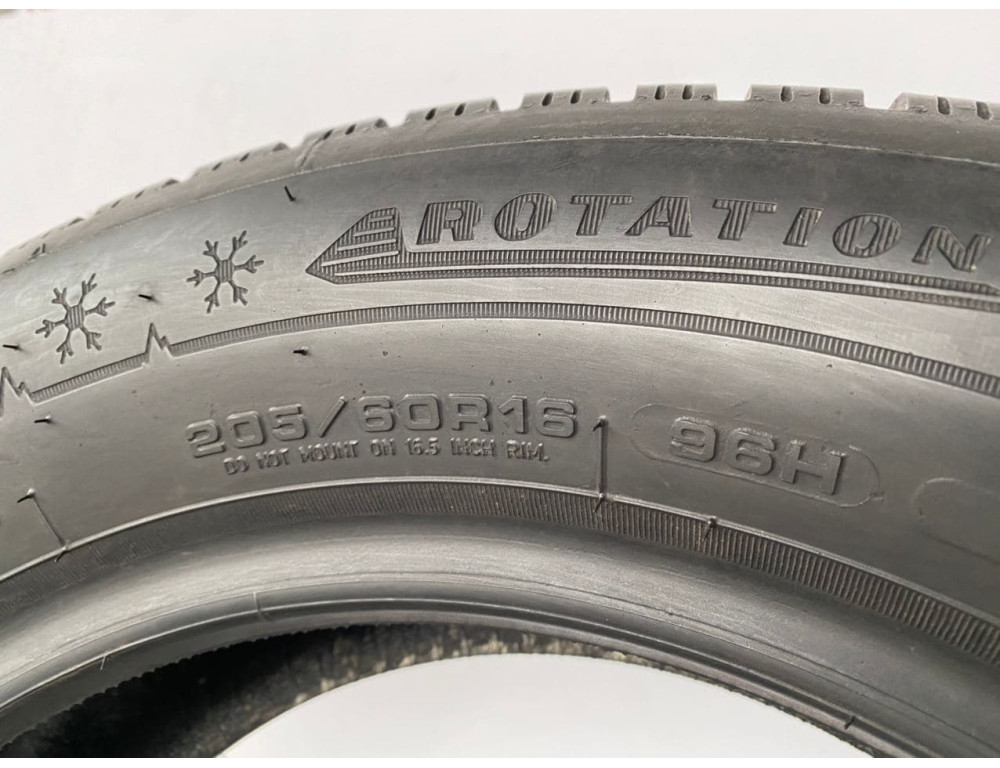 205/60 R16 DUNLOP WINTER SPORT 5 7mm