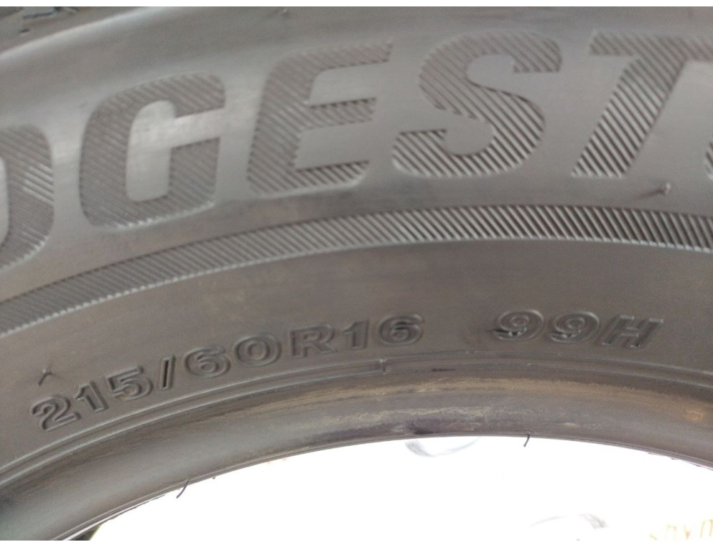 215/60 R16 BRIDGESTONE BLIZZAK LM001 4mm