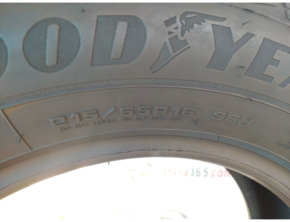 215/65 R16 GOODYEAR ULTRAGRIP PERFORMANCE + 7mm