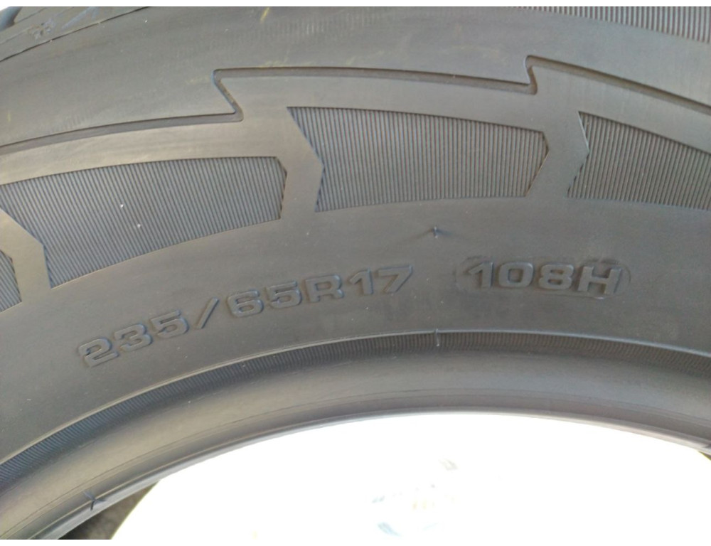 235/65 R17 GOODYEAR ULTRAGRIP PERFORMANCE GEN-1 SUV 6mm