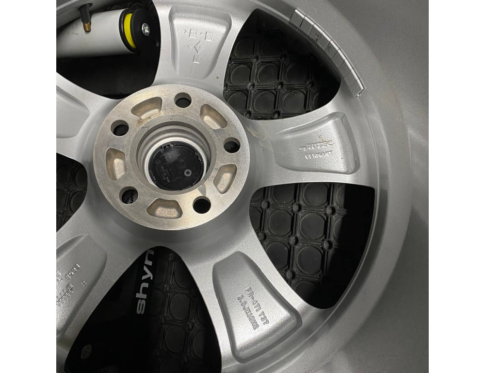 ДИСКИ БУ AUTEC KBA 46390 R18 8J PCD 5X112 ET42 DIA66.6 S