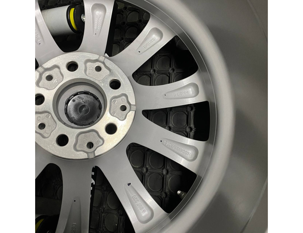 ДИСКИ БУ BMW 6867338 R18 8J PCD 5X112 ET30 DIA66.6 S