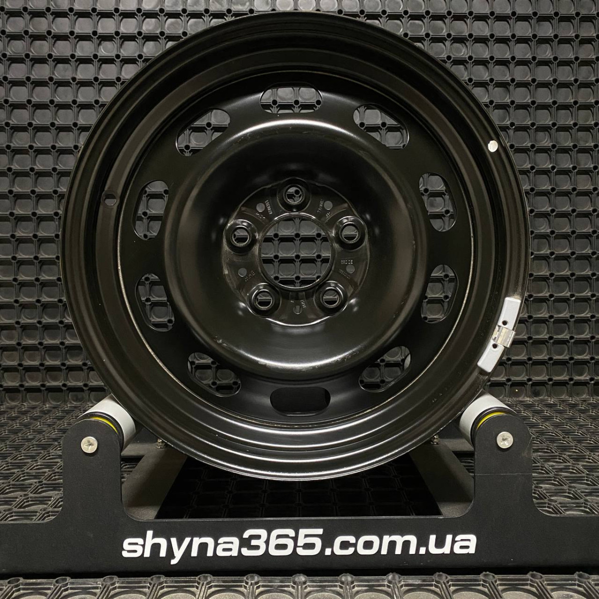 ДИСКИ БУ BMW 6786353 R16 7J PCD 5X120 ET31 DIA72.6 BK