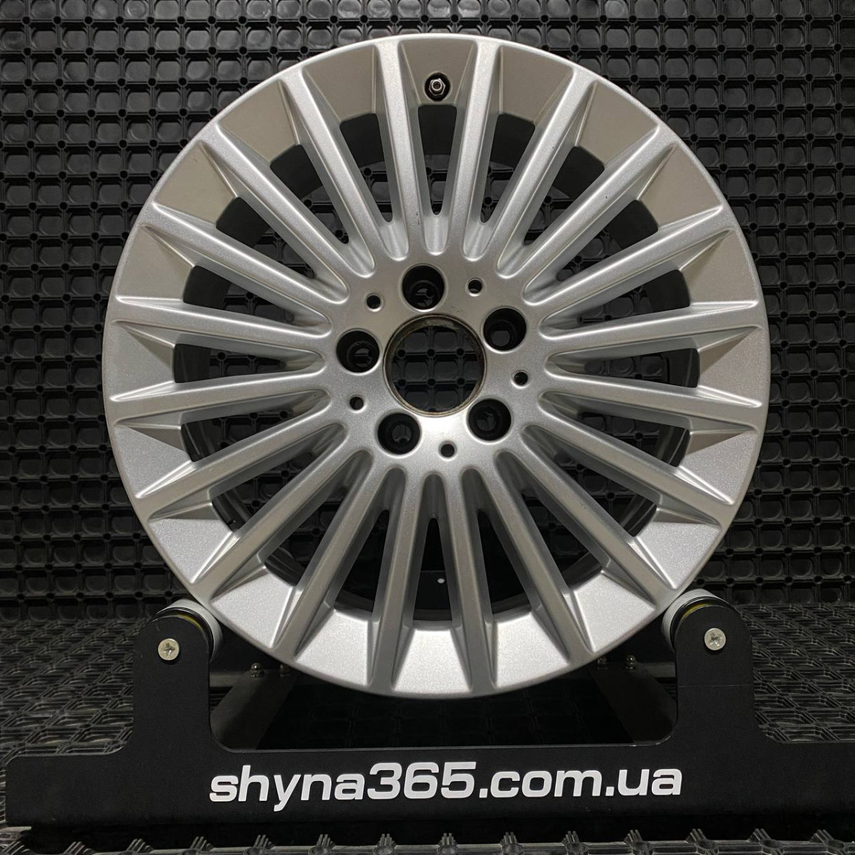 ДИСКИ БУ MERCEDES A2054014000 R17 8J PCD 5X112 ET54 DIA66.6 S