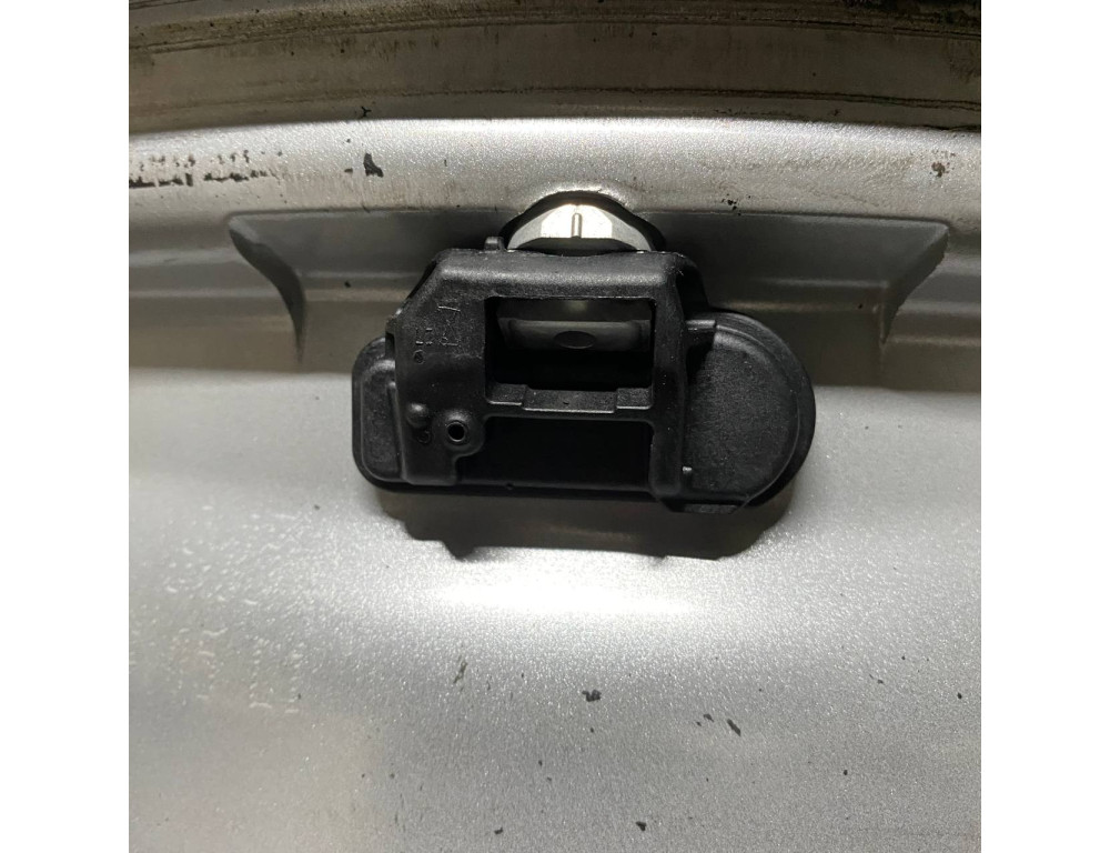 ДИСКИ БУ MERCEDES A1564011700 R17 6.5J PCD 5X112 ET38 DIA66.6 S