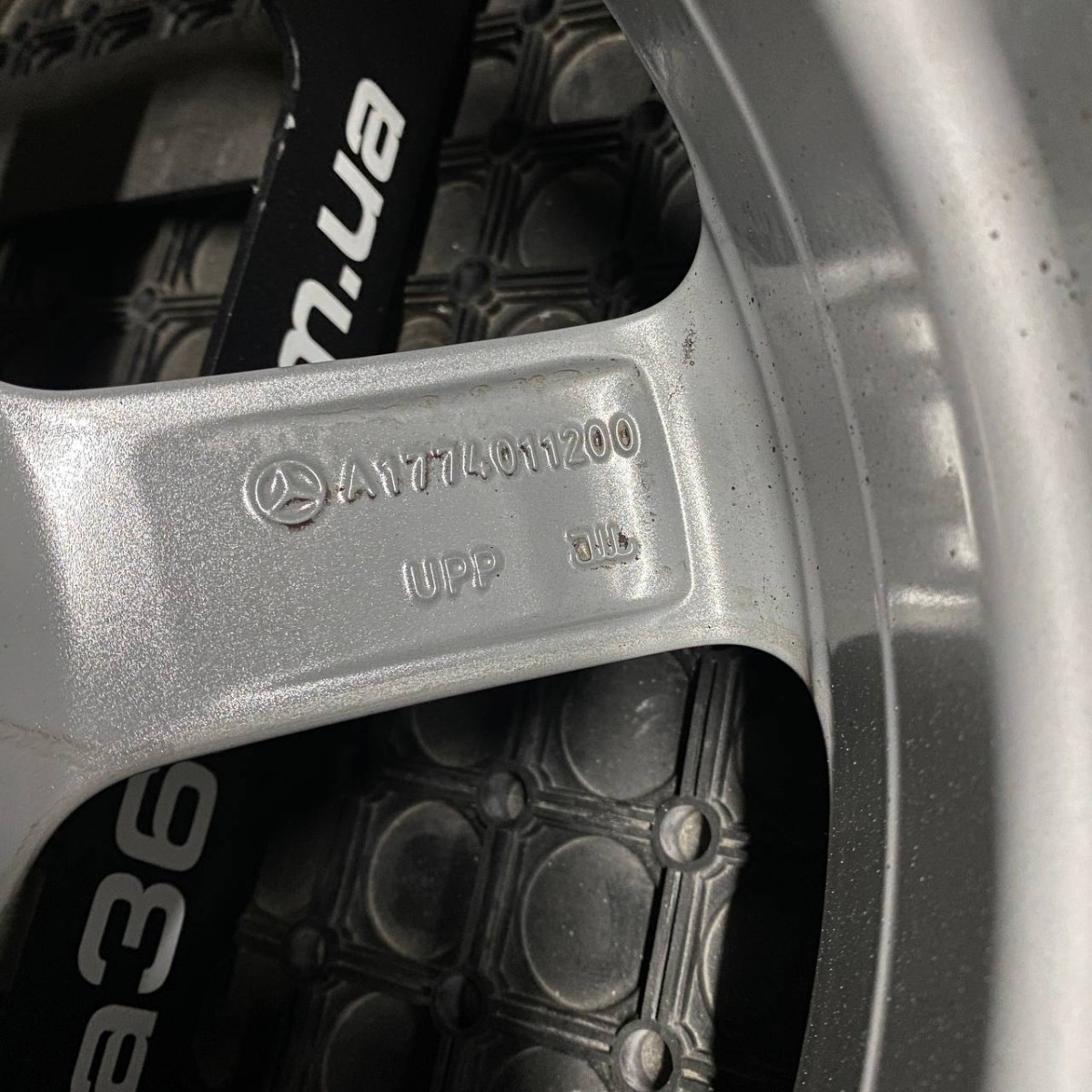 ДИСКИ БУ MERCEDES A1774011200 R17 6.5J PCD 5X112 ET44 DIA66.6 S