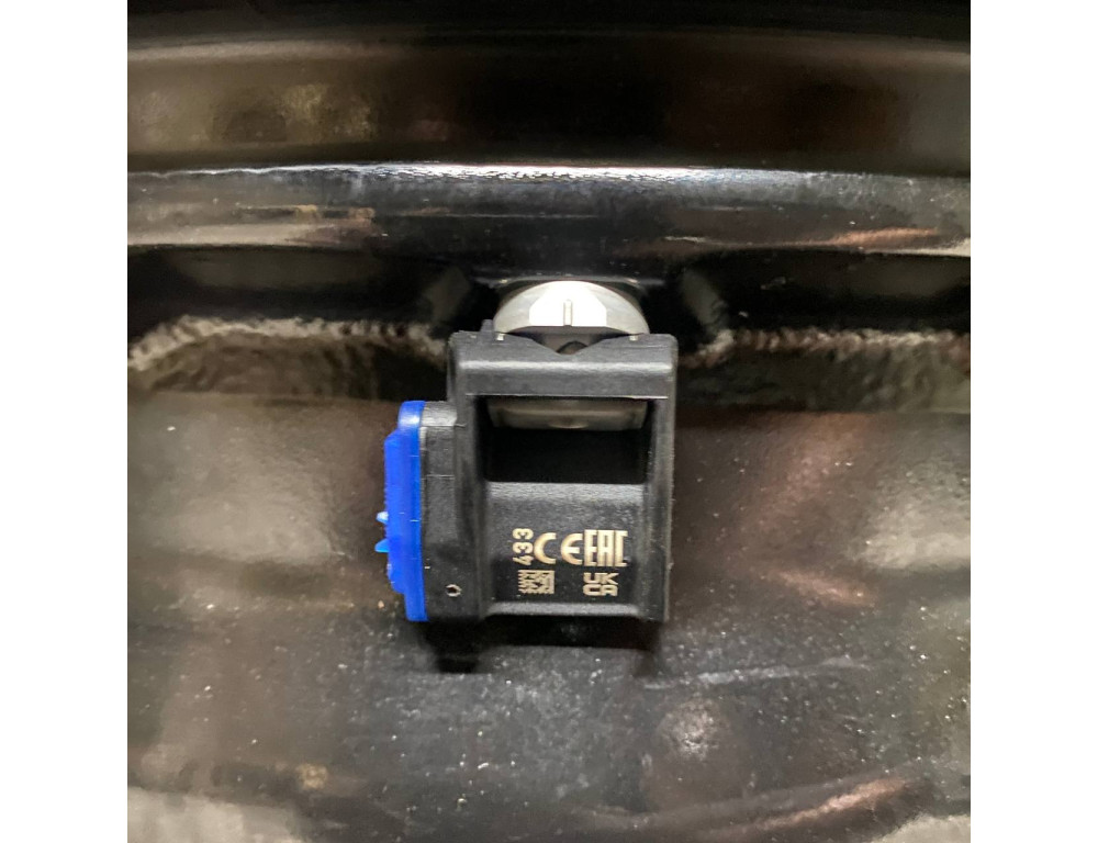 ДИСКИ БУ MERCEDES A2064014900 R18 7.5J PCD 5X112 ET40 DIA66.6 BKF