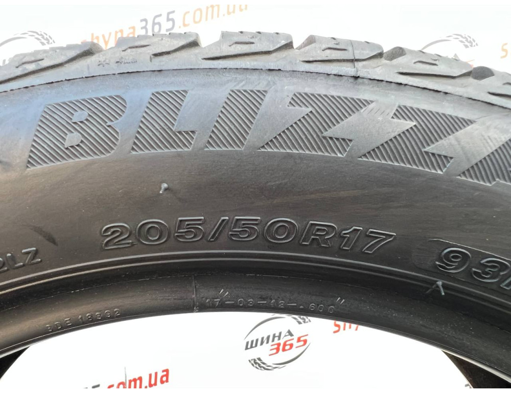 205/50 R17 BRIDGESTONE BLIZZAK LM-32 5mm