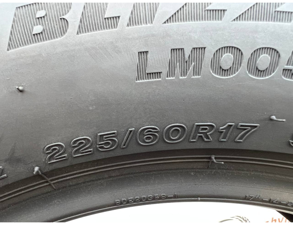 225/60 R17 BRIDGESTONE BLIZZAK LM005 6mm