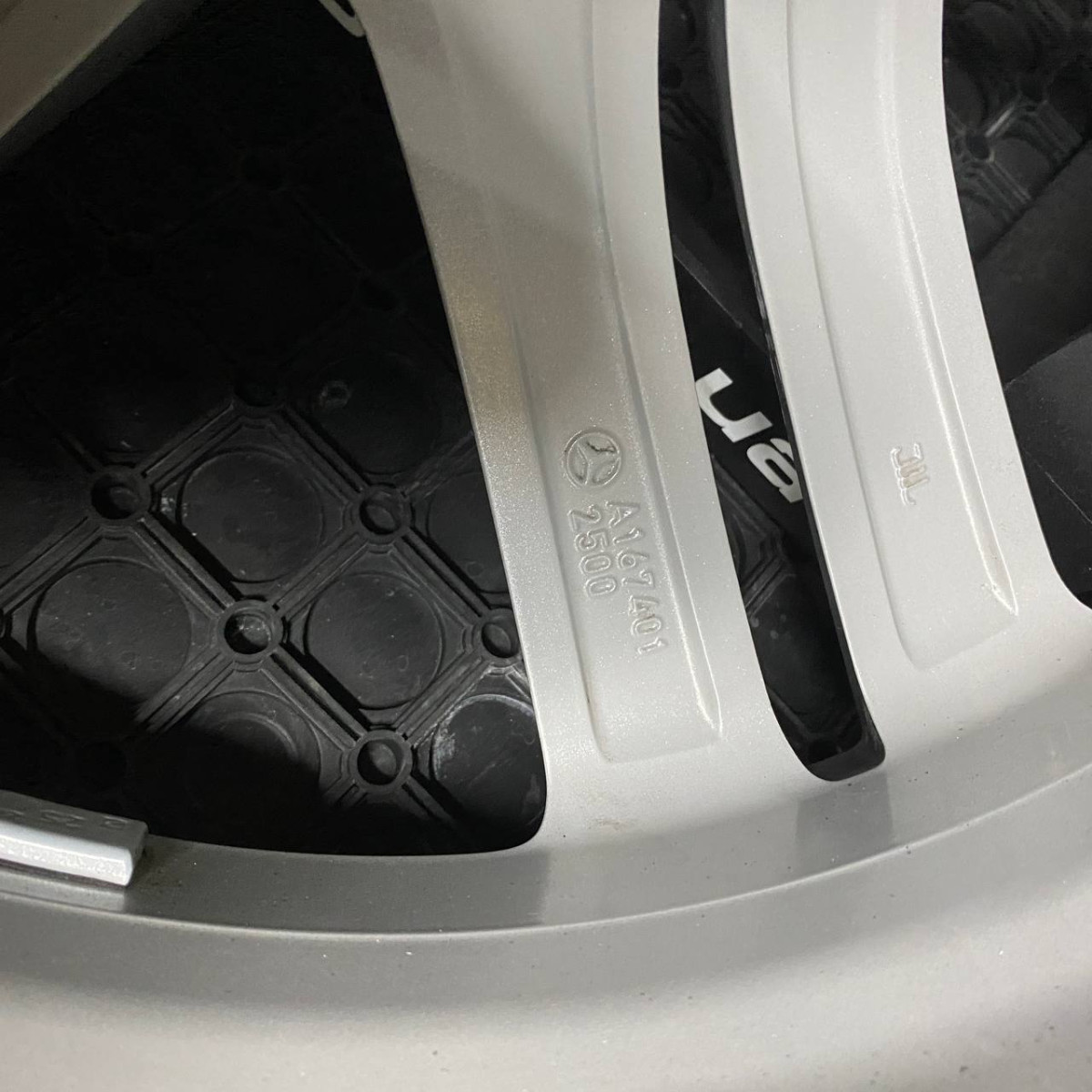ДИСКИ БУ MERCEDES A1674012500 R20 8.5J PCD 5X112 ET42 DIA66.6 S