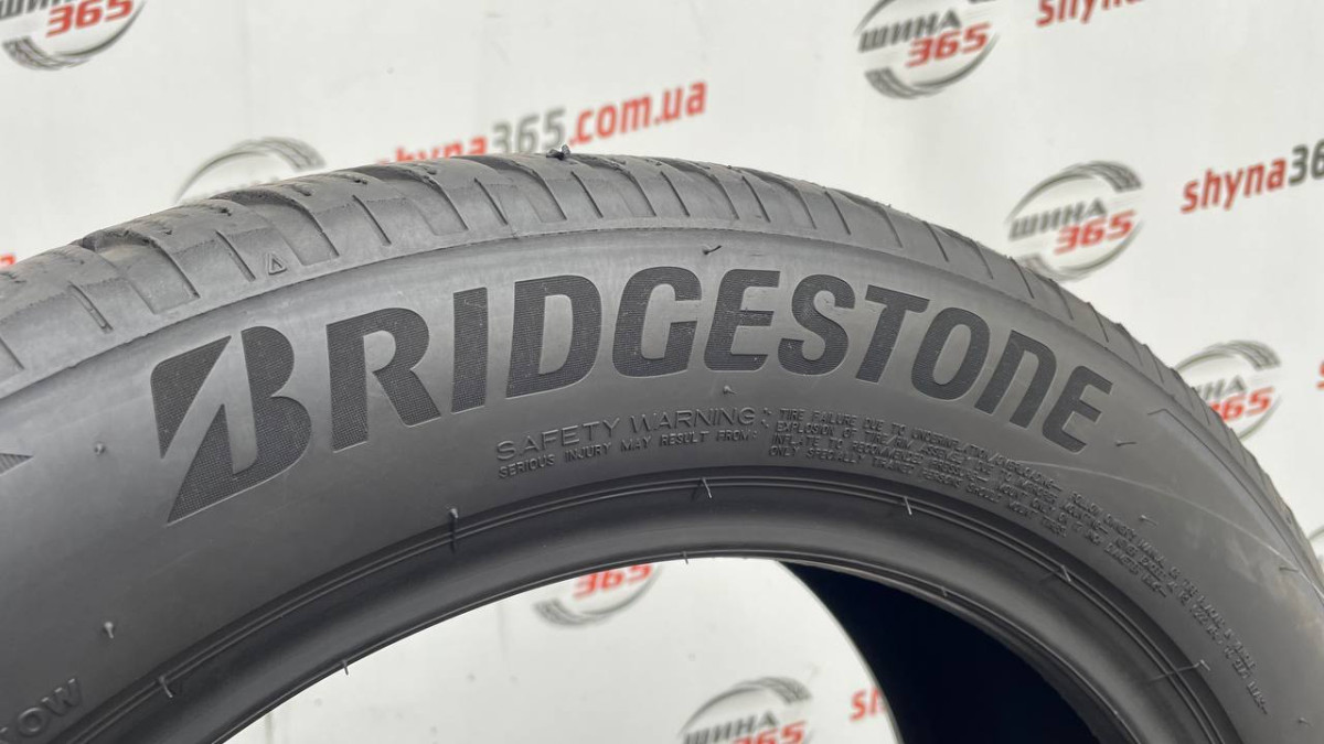 215/55 R17 BRIDGESTONE BLIZZAK LM005 5mm