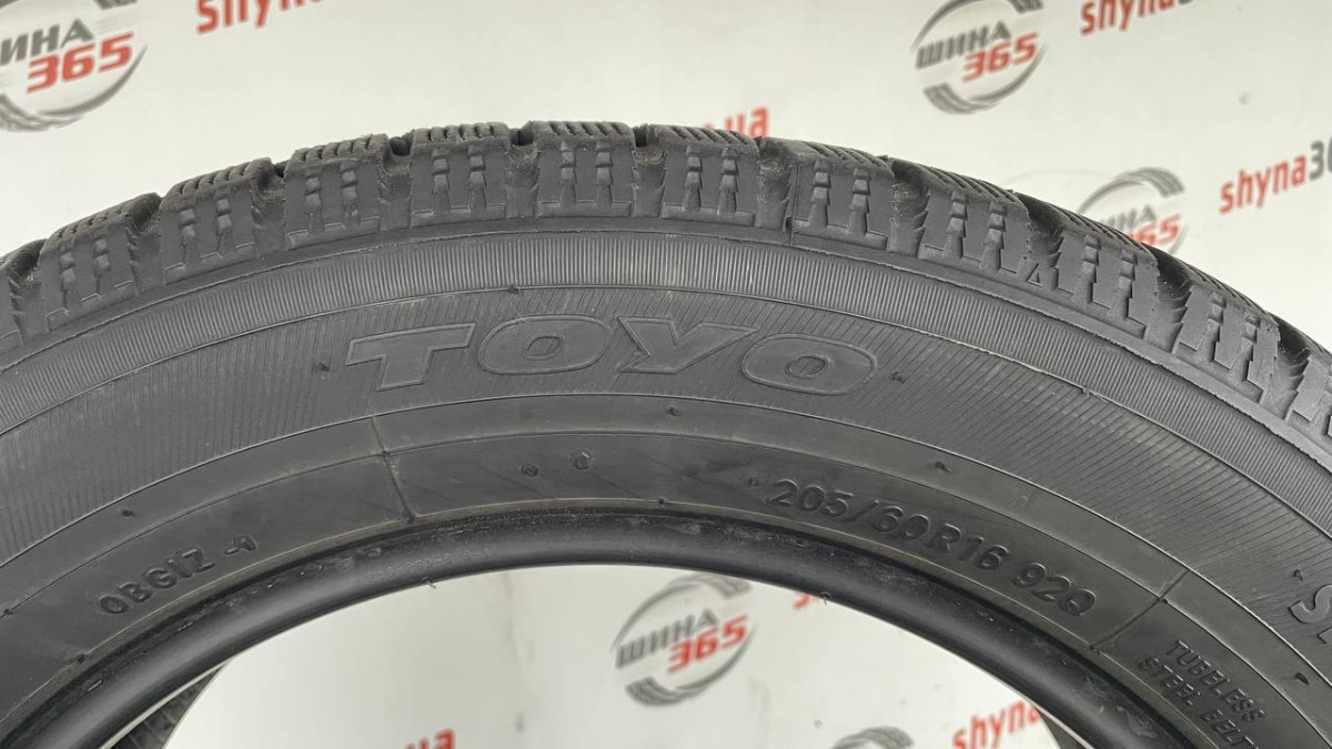 205/60 R16 TOYO OBSERVE GARIT GIZ 8mm