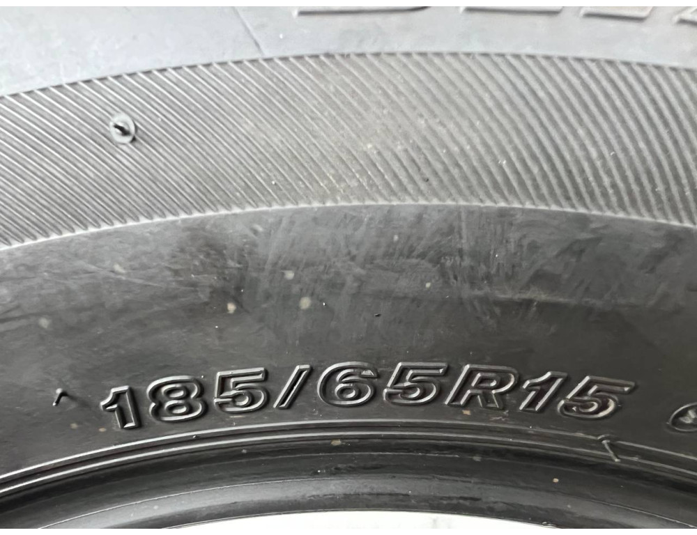 185/65 R15 BRIDGESTONE BLIZZAK VRX 8mm