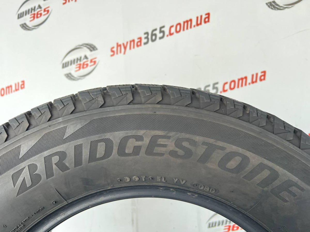 215/70 R16 BRIDGESTONE BLIZZAK DM-V2 5mm