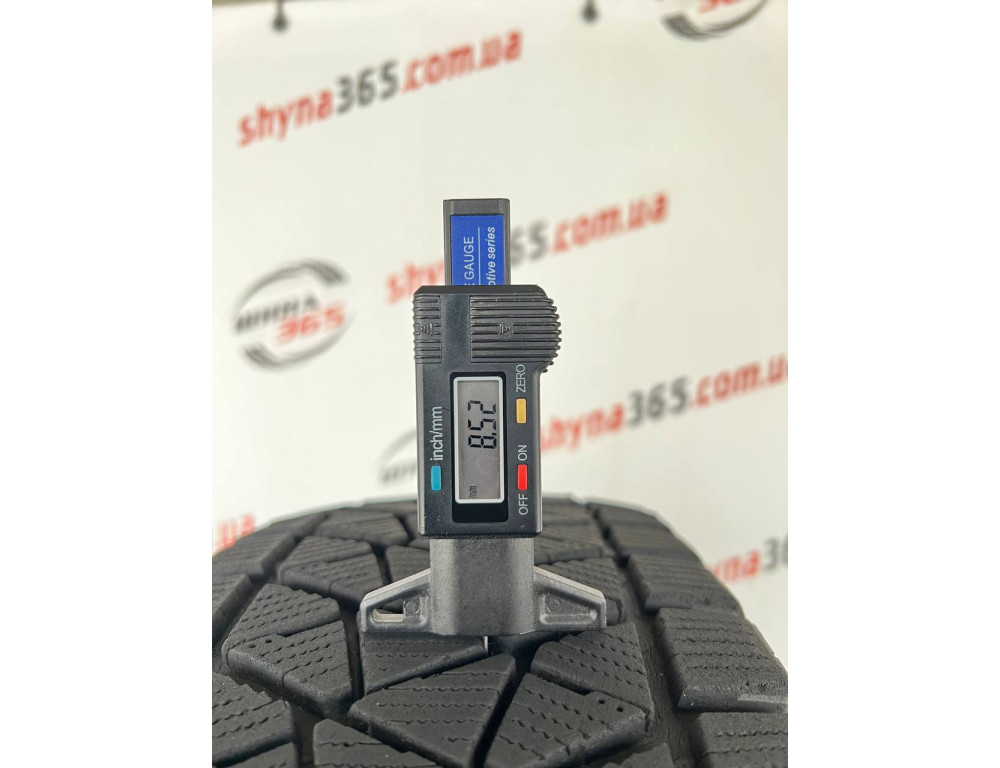 215/70 R16 BRIDGESTONE BLIZZAK DM-V2 8mm