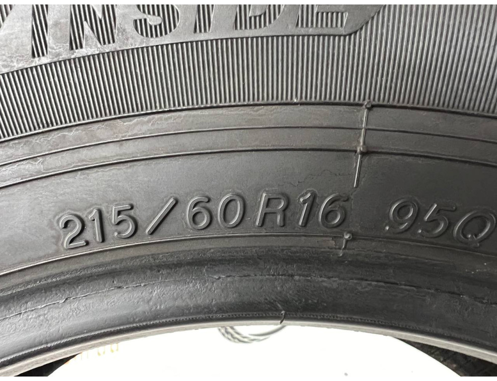 215/60 R16 YOKOHAMA ICE GUARD IG50 PLUS 8mm