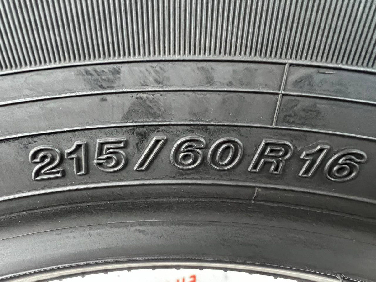 215/60 R16 YOKOHAMA PRACTIVA ICE BP02 7mm