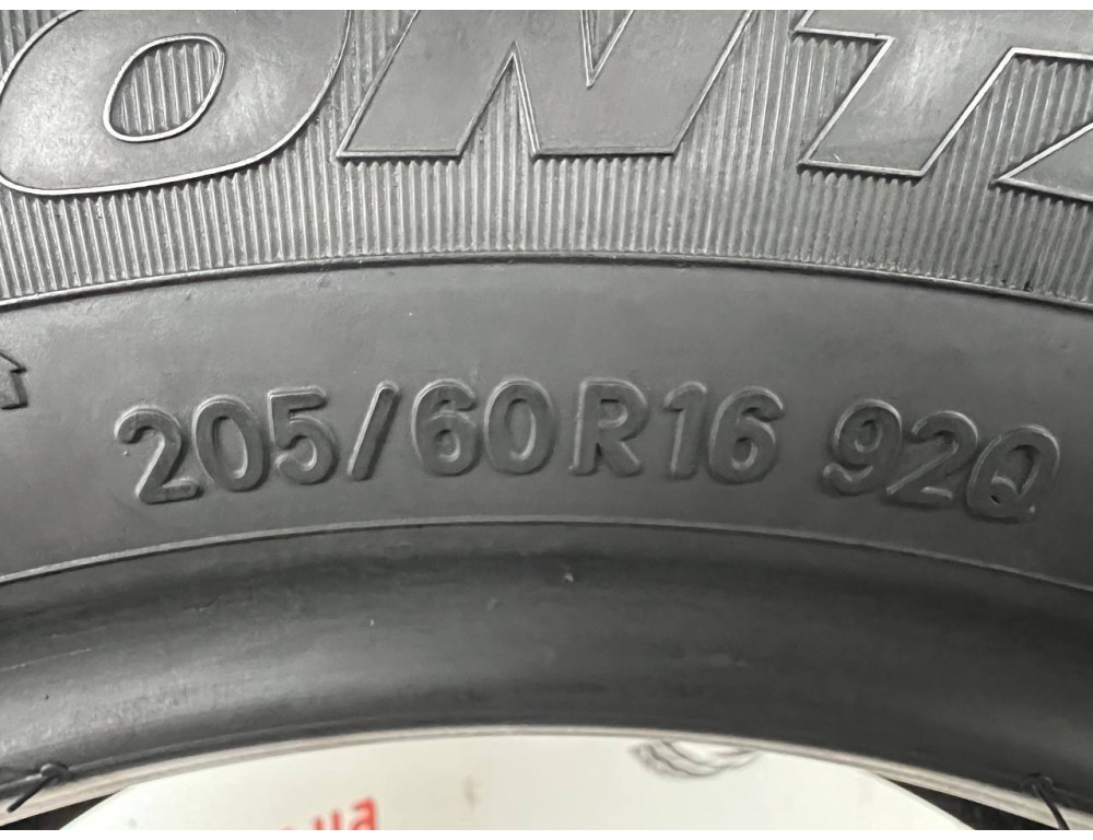 205/60 R16 TOYO ICE FRONTAGE 8mm