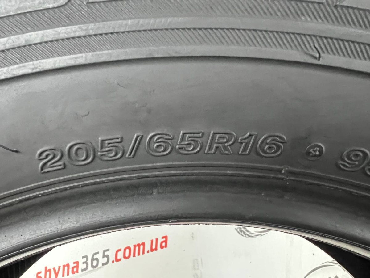 205/65 R16 BRIDGESTONE BLIZZAK VRX 7mm
