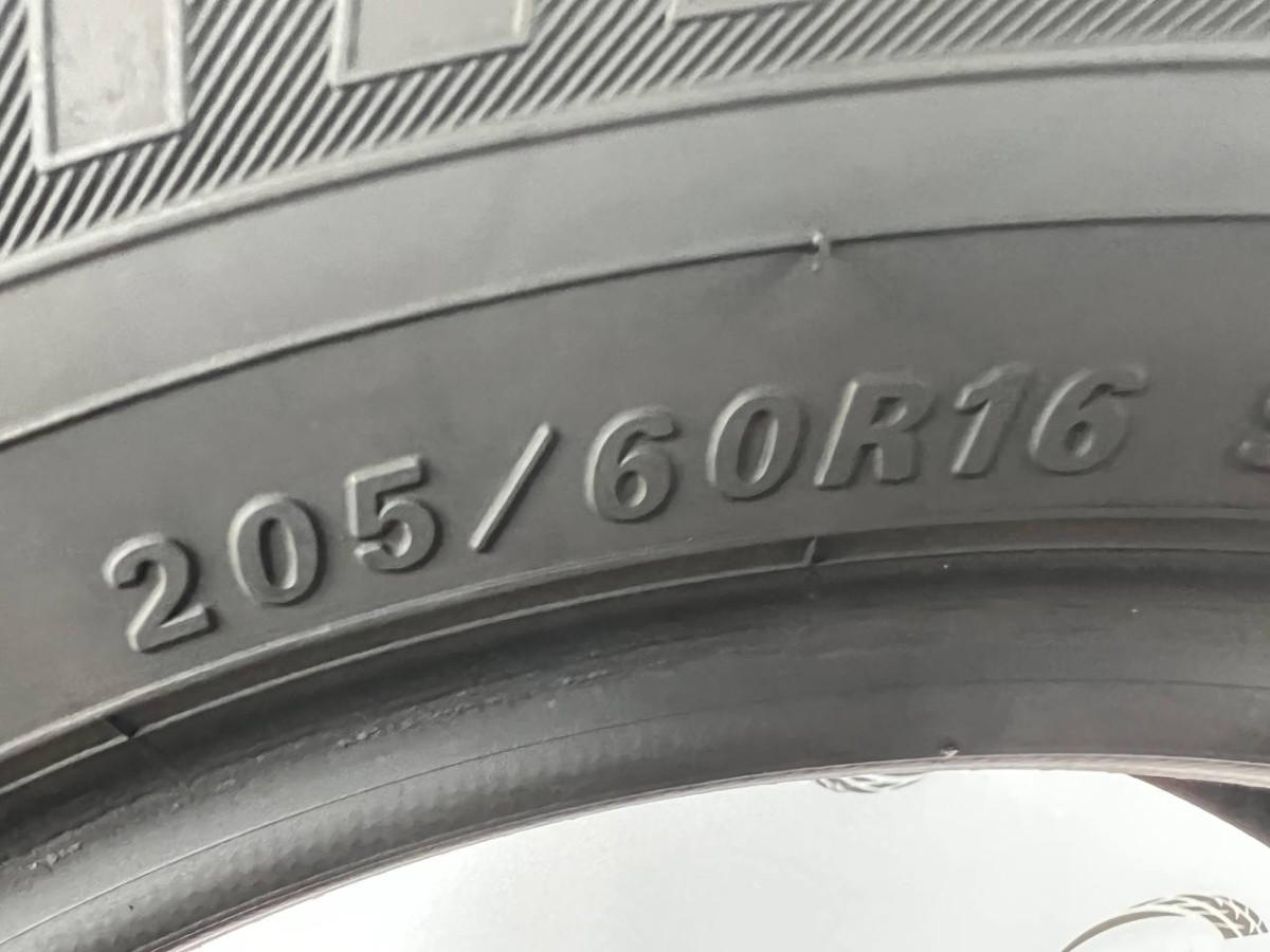 205/60 R16 AUTOBACS NORTH TREK N3I 7mm