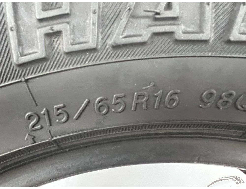 215/65 R16 YOKOHAMA GEOLANDAR I/T-S 9mm