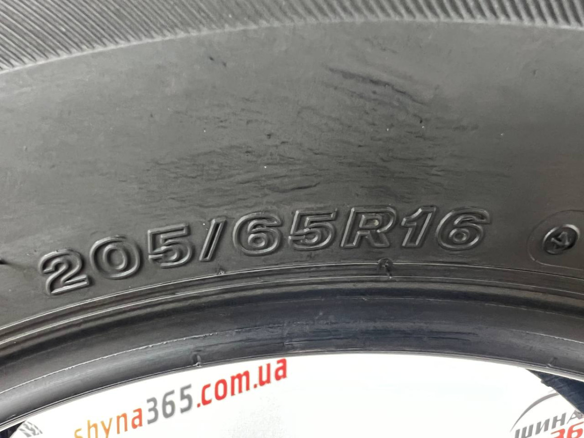 205/65 R16 BRIDGESTONE BLIZZAK VRX2 6mm