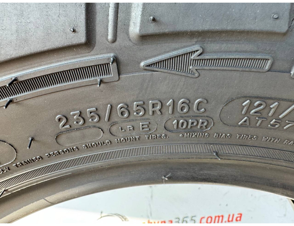 235/65 R16C MICHELIN AGILIS CROSSCLIMATE 8mm