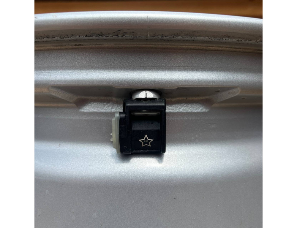 ДИСКИ БУ BMW 6876918 R18 7J PCD 5X112 ET22 DIA66.6 S