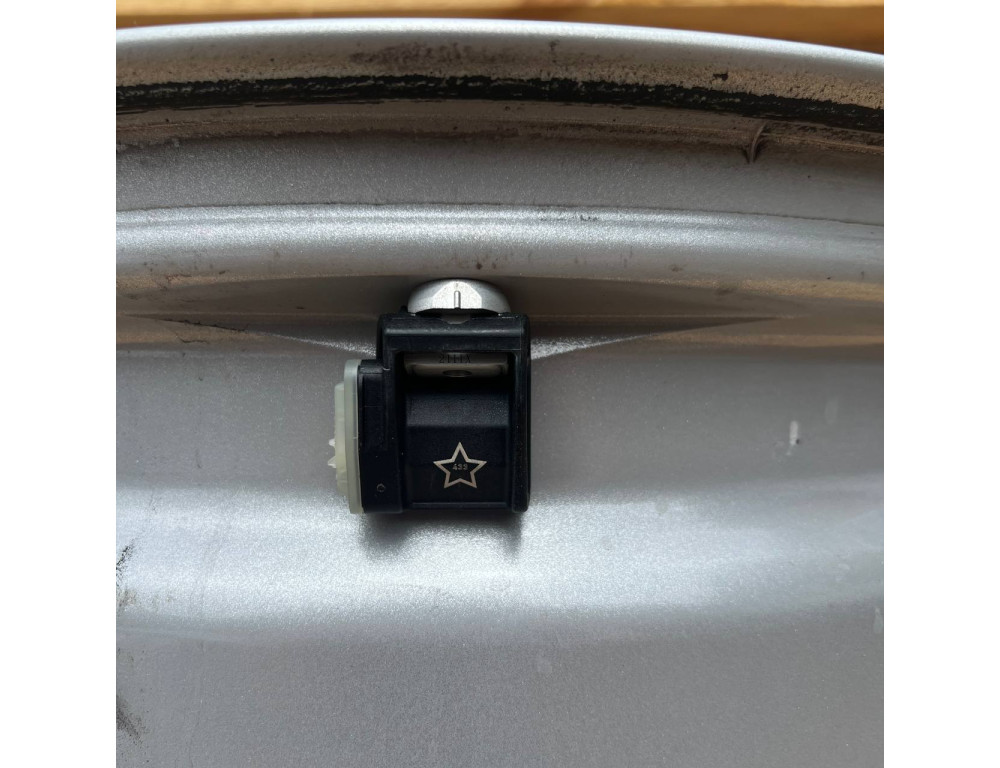 ДИСКИ БУ BMW 6861224 R18 8J PCD 5X112 ET30 DIA66.6 S