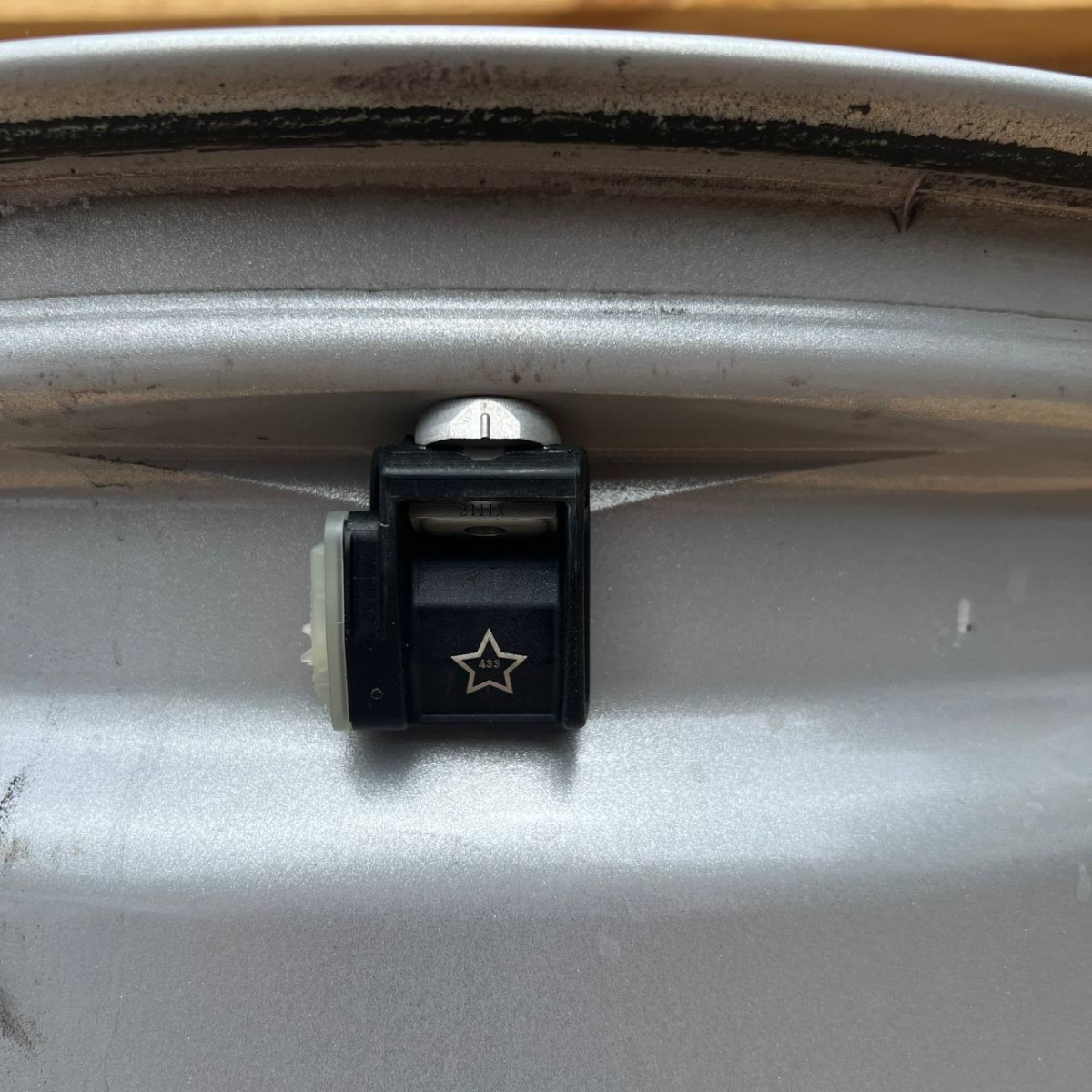 ДИСКИ БУ BMW 6861224 R18 8J PCD 5X112 ET30 DIA66.6 S