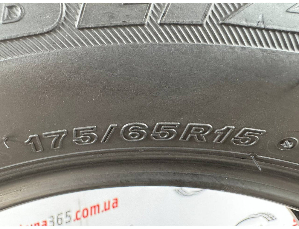 175/65 R15 BRIDGESTONE BLIZZAK REVO GZ 7mm