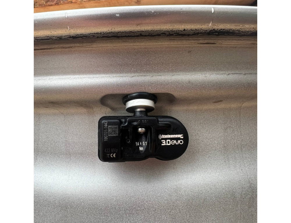 ДИСКИ БУ RC KBA 52897 R18 7J PCD 5X112 ET22 DIA66.6 HB