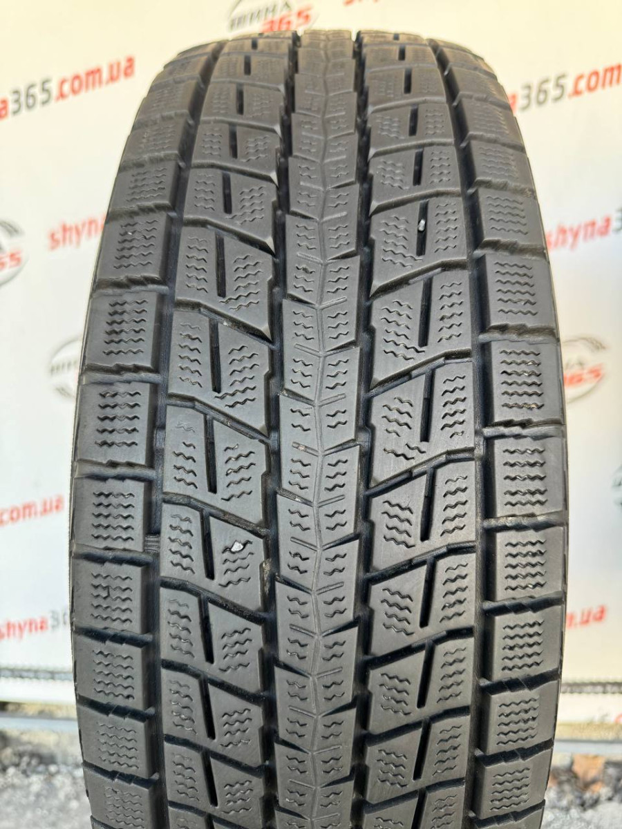 215/70 R16 DUNLOP WINTER MAXX SJ8 7mm