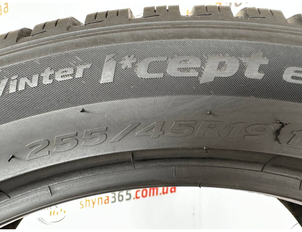 255/45 R19 HANKOOK WINTER I CEPT EVO3 W330 4mm