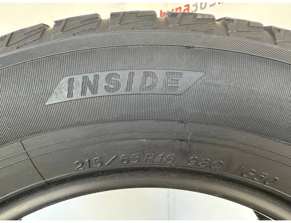 215/65 R16 YOKOHAMA ICE GUARD IG50 PLUS 6mm