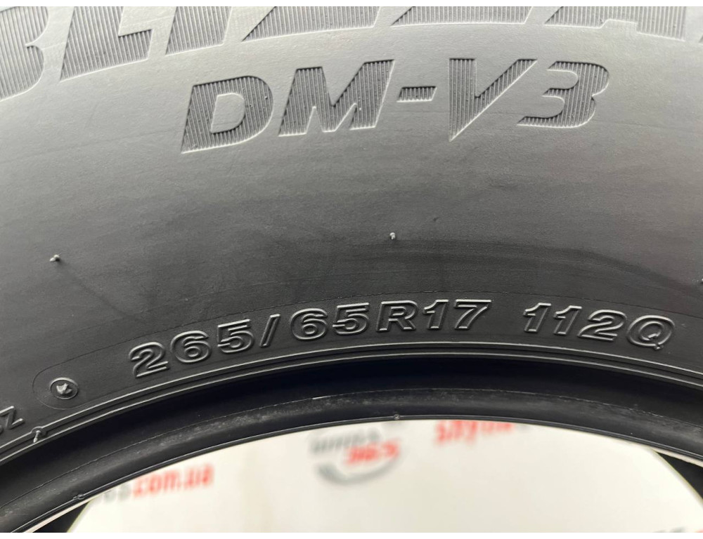 265/65 R17 BRIDGESTONE BLIZZAK DM-V3 8mm
