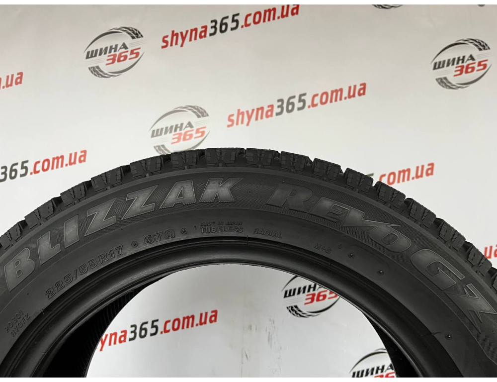 225/55 R17 BRIDGESTONE BLIZZAK REVO GZ 7mm